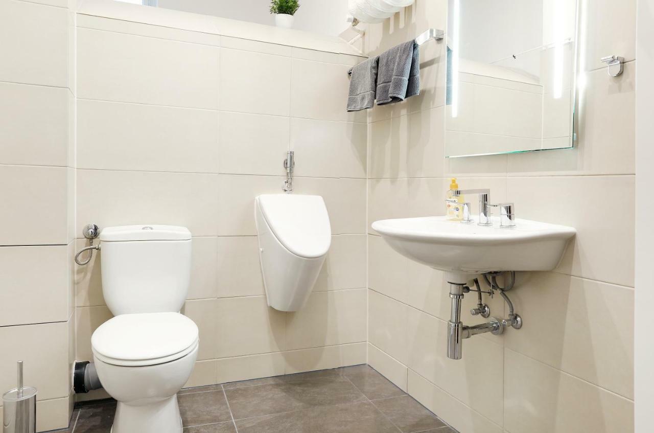 Droy By Rockchair Apartments L Superhost Status L 2 Bedroom Boxspringbeds Next To Center "Kurfuerstendamm" - Cozy Family & Business Flair Welcomes You! Βερολίνο Εξωτερικό φωτογραφία